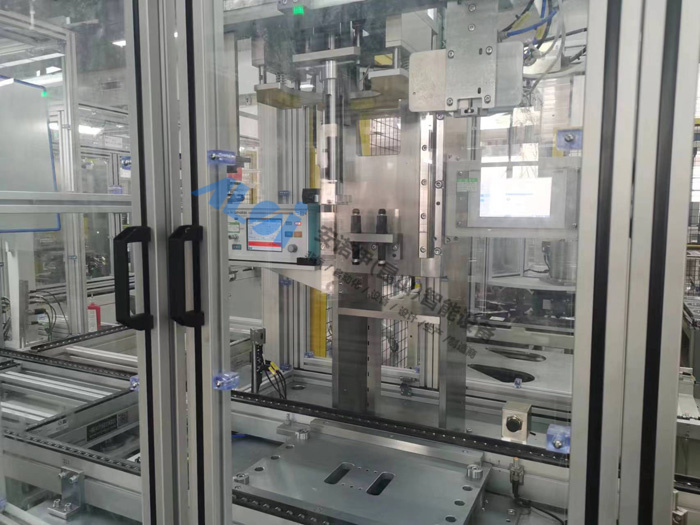 自動水道氣密檢測與鉑墊有無檢測，優點一台機實（shí）現兩個檢測功能，方便後（hòu）期增加料號快換